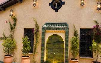 {
"experiencename": "marrakech: la gare de la médina 1924 museum with 3-course moroccan meal"
}-8