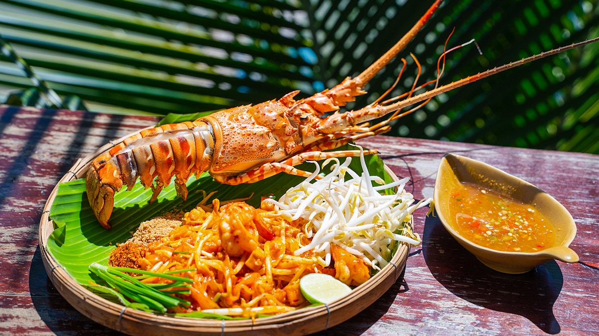 Dining - Mahanakhon Skywalk