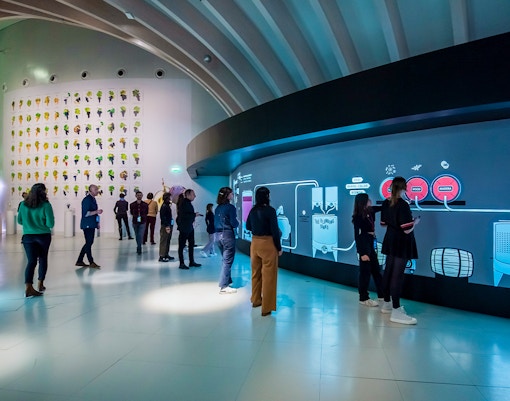 Cite Du Vin Exhibition Across The Seas