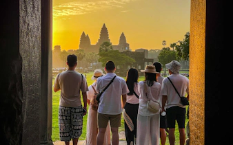 angkor wat half-day sunrise guided tour with breakfast and visits to ta prohm and bayon-2