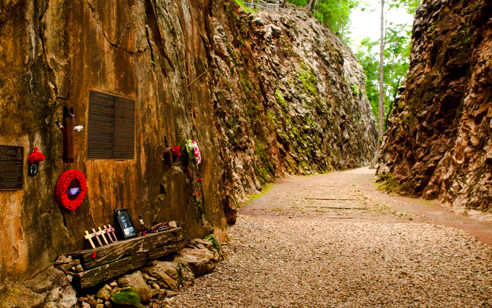 From Bangkok: Private Bridge over the River Kwai & Hellfire Pass Tour with Death Railway Train Ride Image 7
