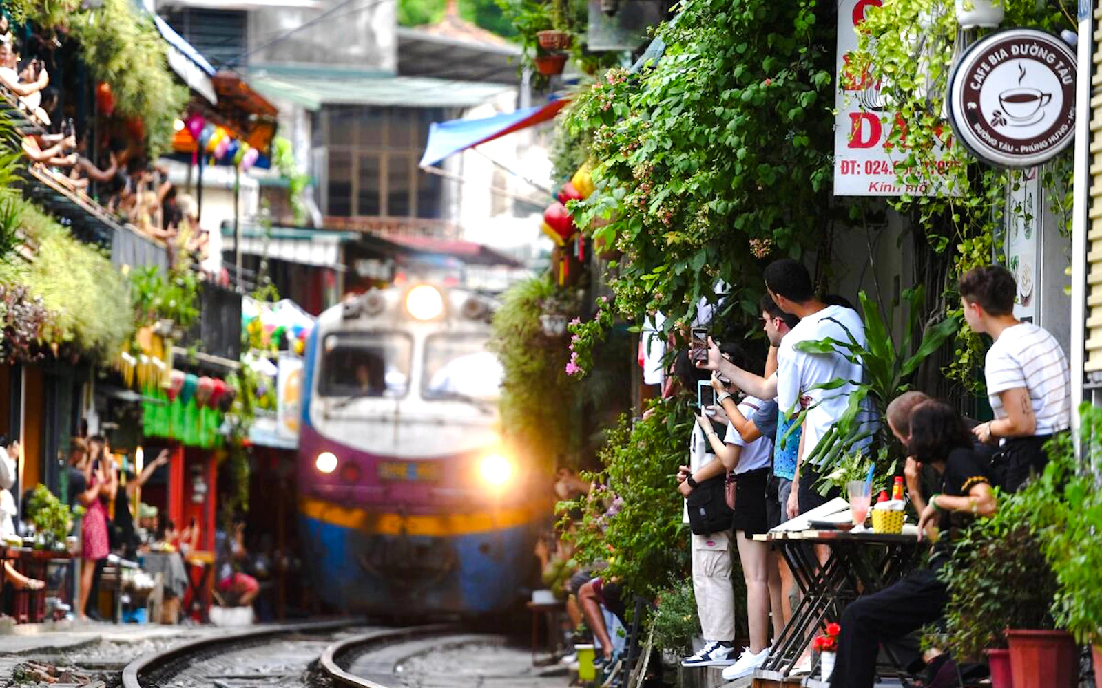 Hanoi Vespa Photo Tour with Driver