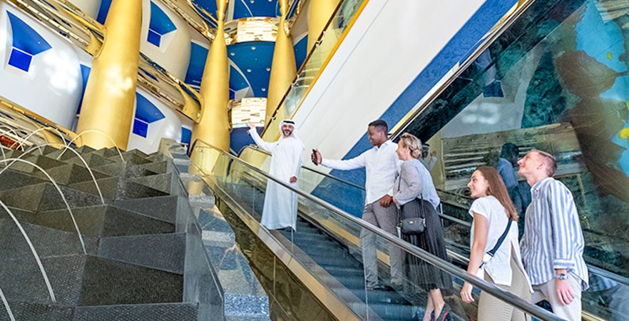 Tur în interiorul Burj Al Arab
