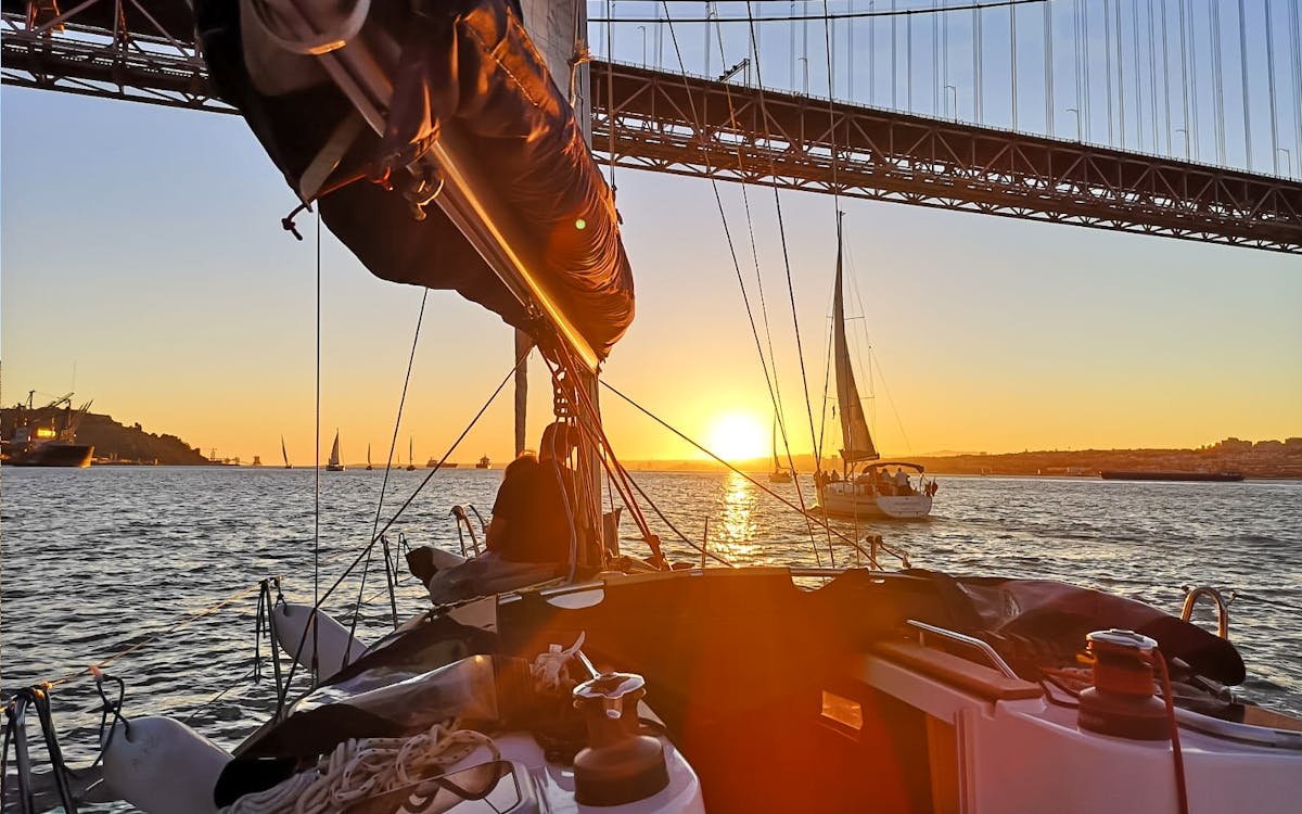 passeio de barco no tejo com comentários ao vivo-8 passeio de barco no tejo com comentários ao vivo-8