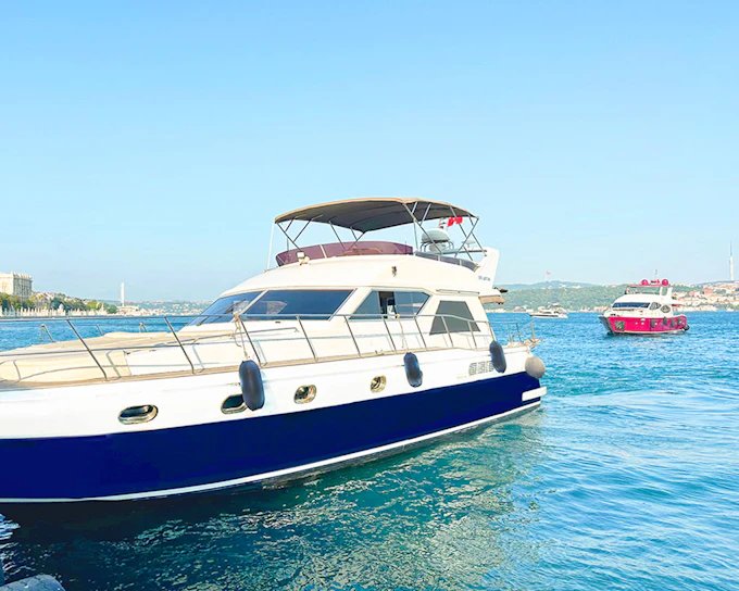 Bosphorus & Golden Horn Sunset Yacht Cruise with English-Speaking Guide