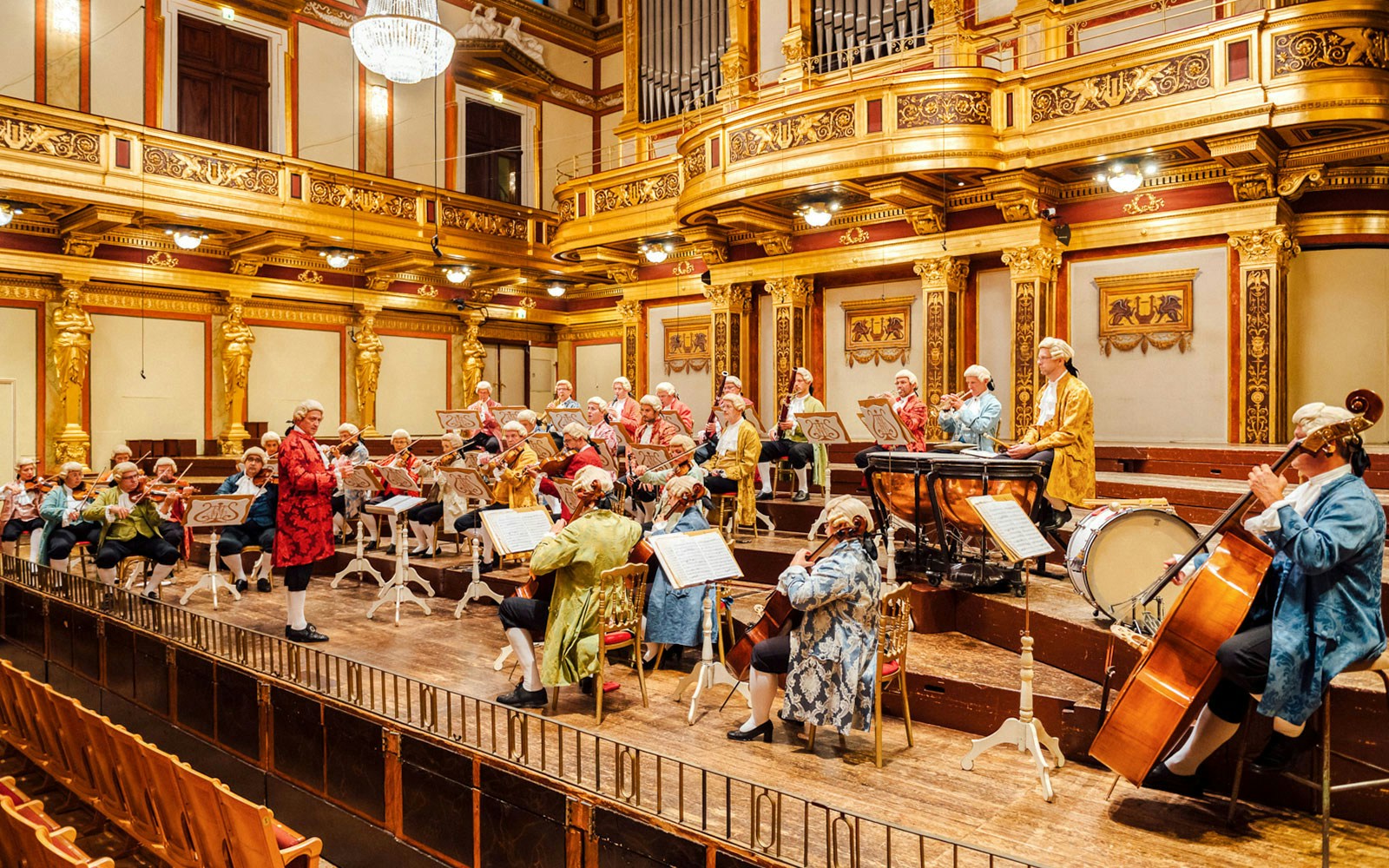 Orchestra performing in Vienna's Musikverein Golden Hall.