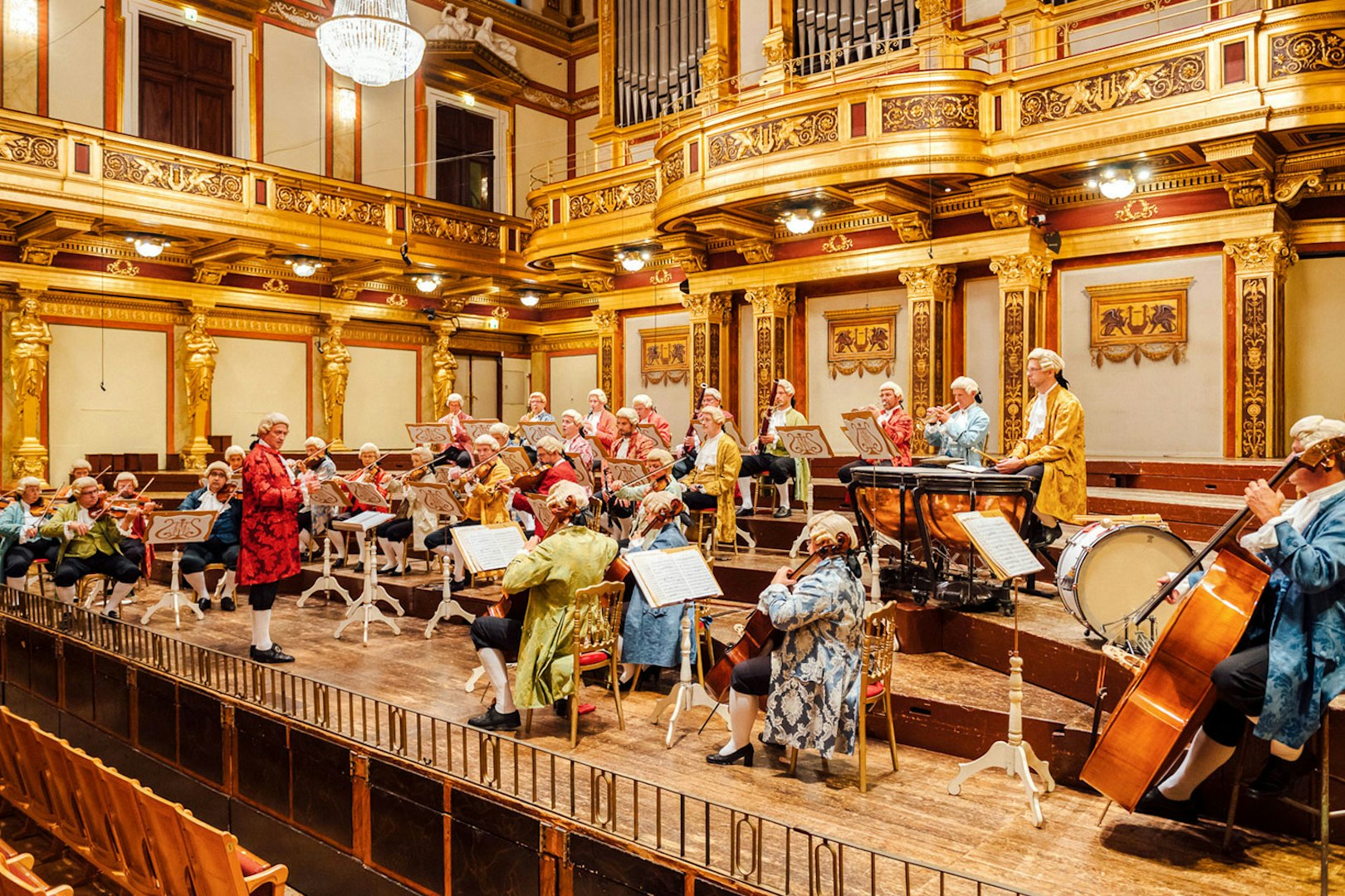Orchestra performing in Vienna's Musikverein Golden Hall.