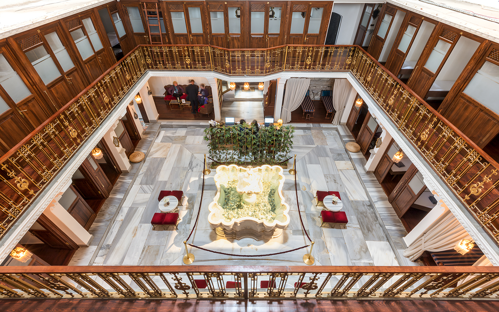 Inside Cagaloglu Hammam