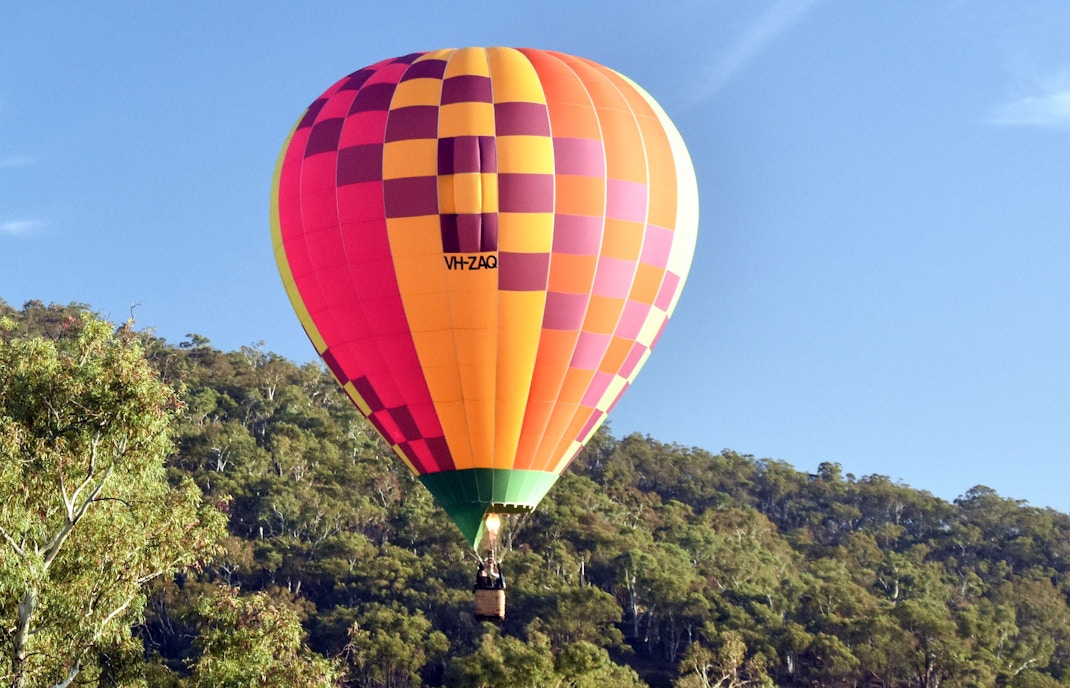 New Year in Melbourne - Fly over a hot air balloon