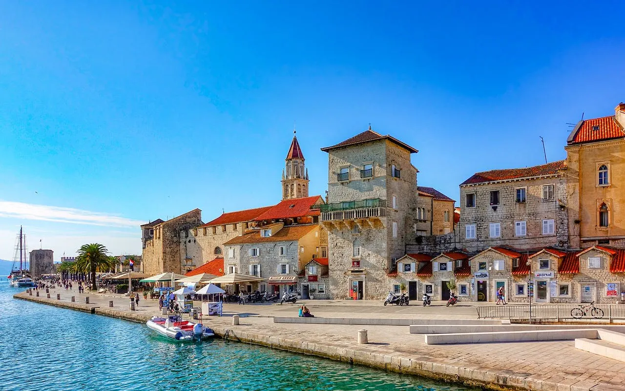 ab split: geführte tour zur festung klis und zur altstadt von trogir mit fotostopp für panoramaaufnahmen und transfer-9