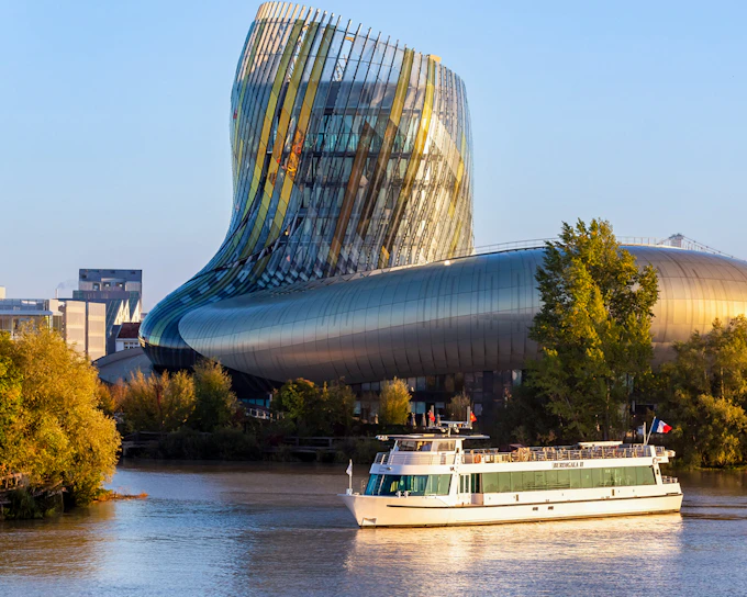 Bordeaux River Cruise with live commentary