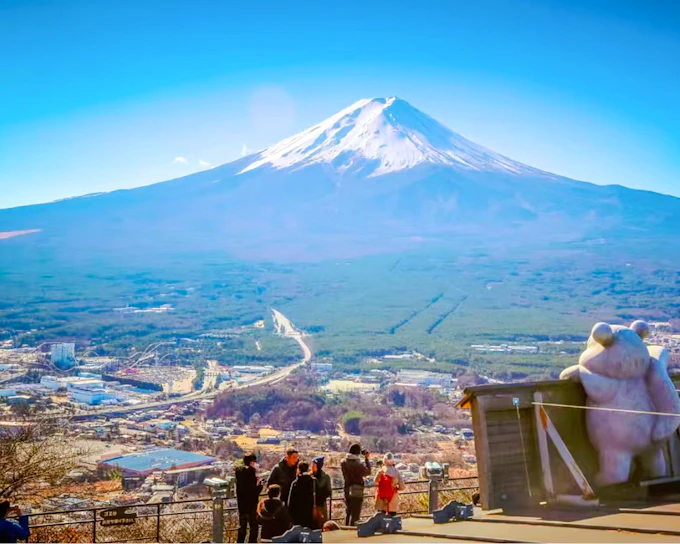 From Tokyo: Lake Kawaguchi Ropeway and Arakurayama Sengen Park Tour