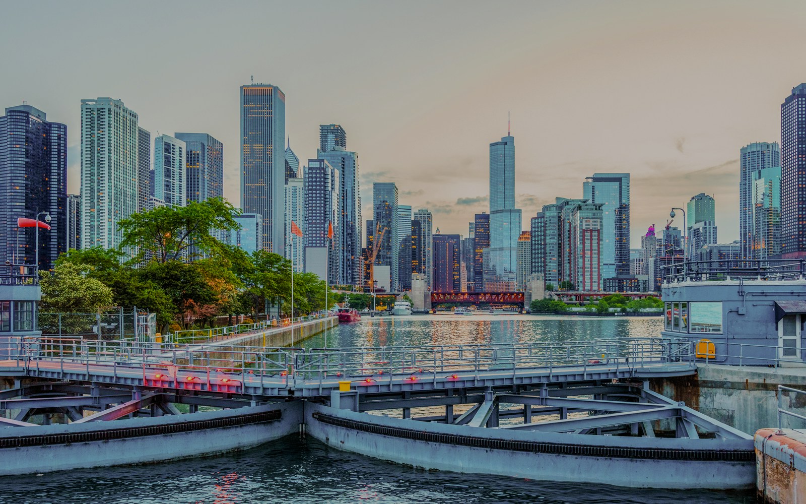 Chicago River tour boat passing through Chicago Harbor Lock.
