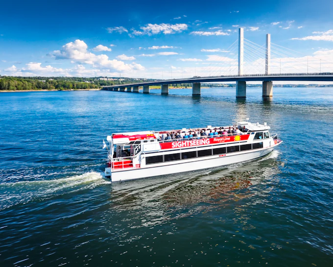 Helsinki Under-the-Bridges Sightseeing Cruise with Audio Guide
