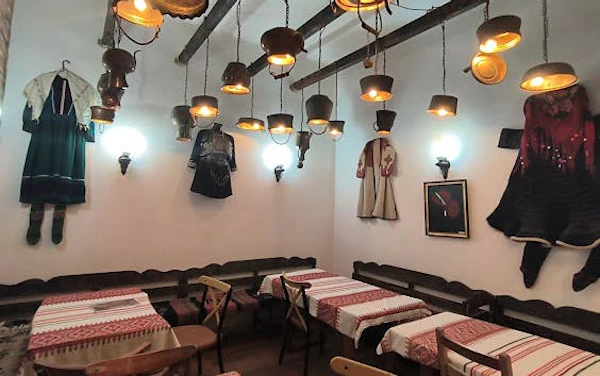Tirana Private Cooking Class: Traditional Albanian Dishes in a Local Restaurant