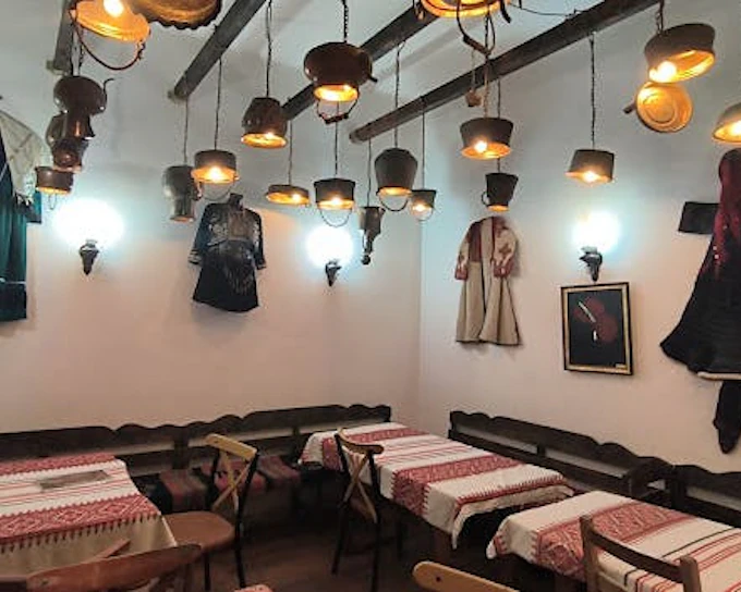 Tirana Private Cooking Class: Traditional Albanian Dishes in a Local Restaurant