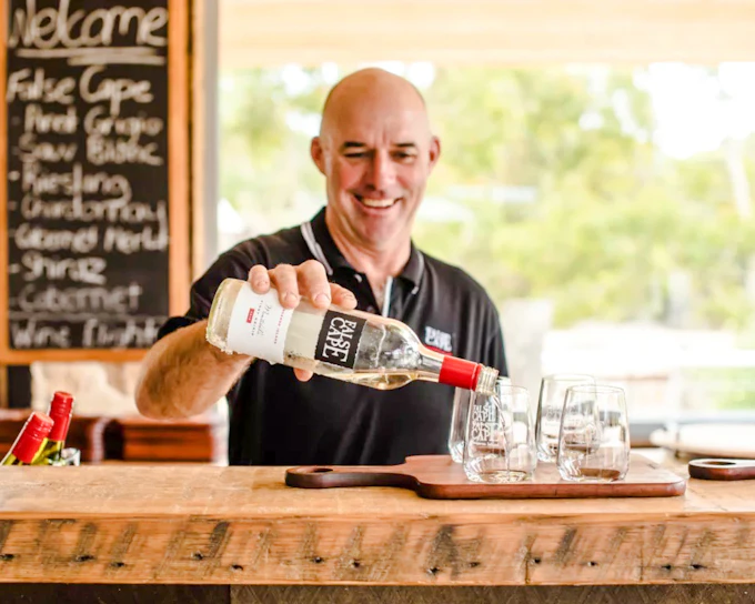 Kangaroo Island Sip & See Guided Tour with 2-Course Lunch, Return Ferry & Adelaide Transfers