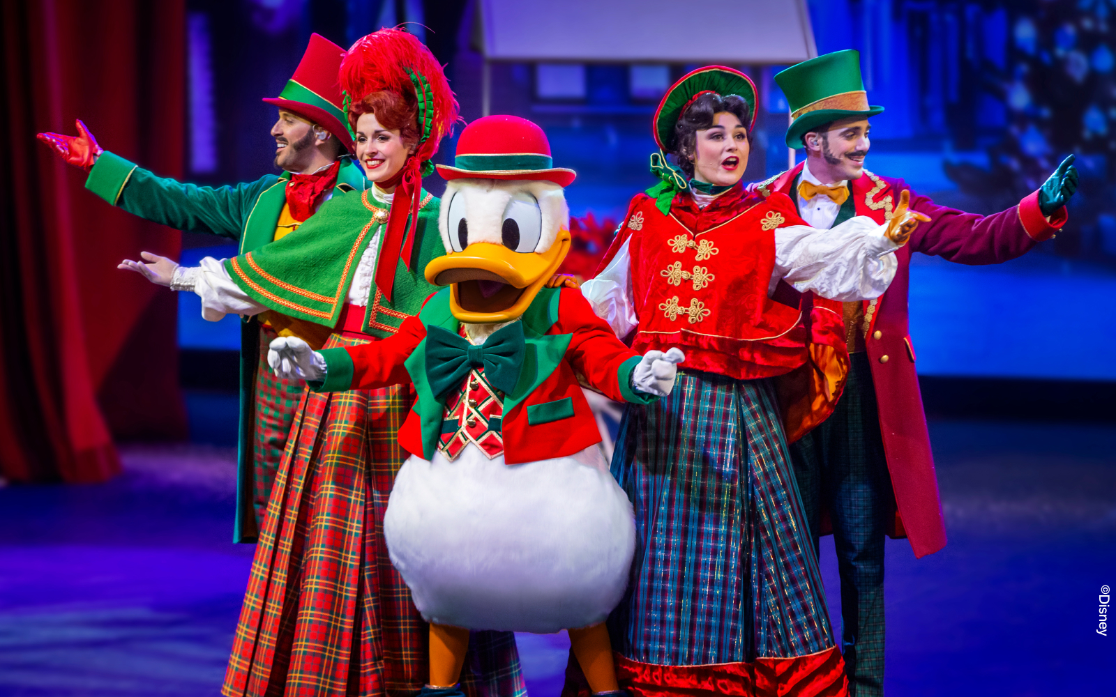 Disneyland Paris - Musical Show - Let's Sing Christmas