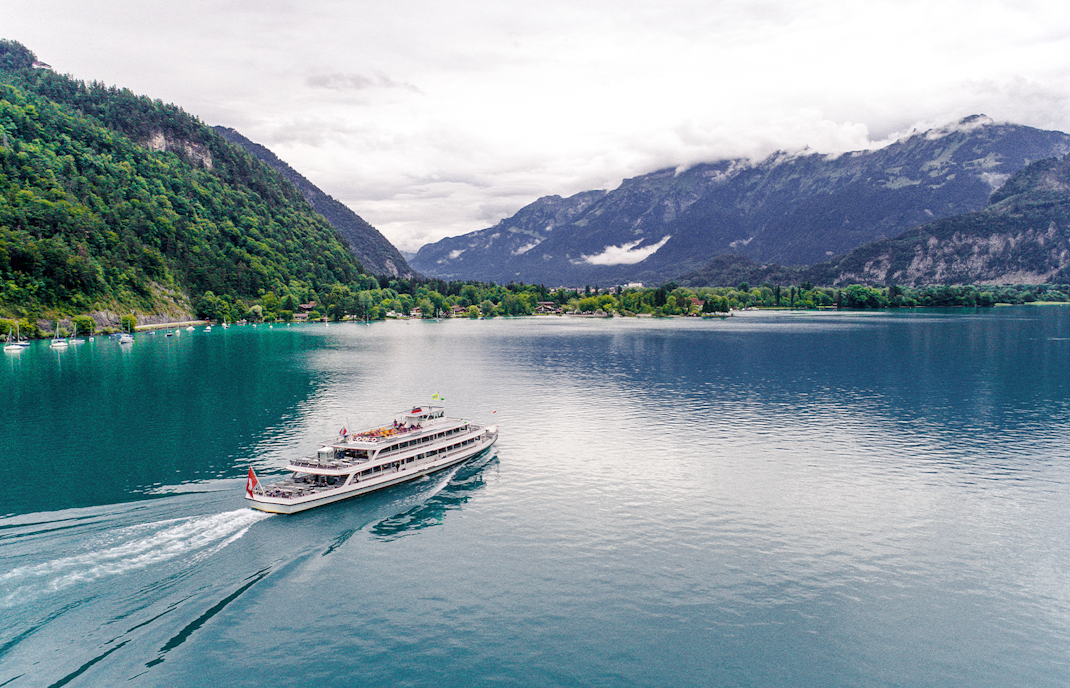 Cruise at the Lake Brienz