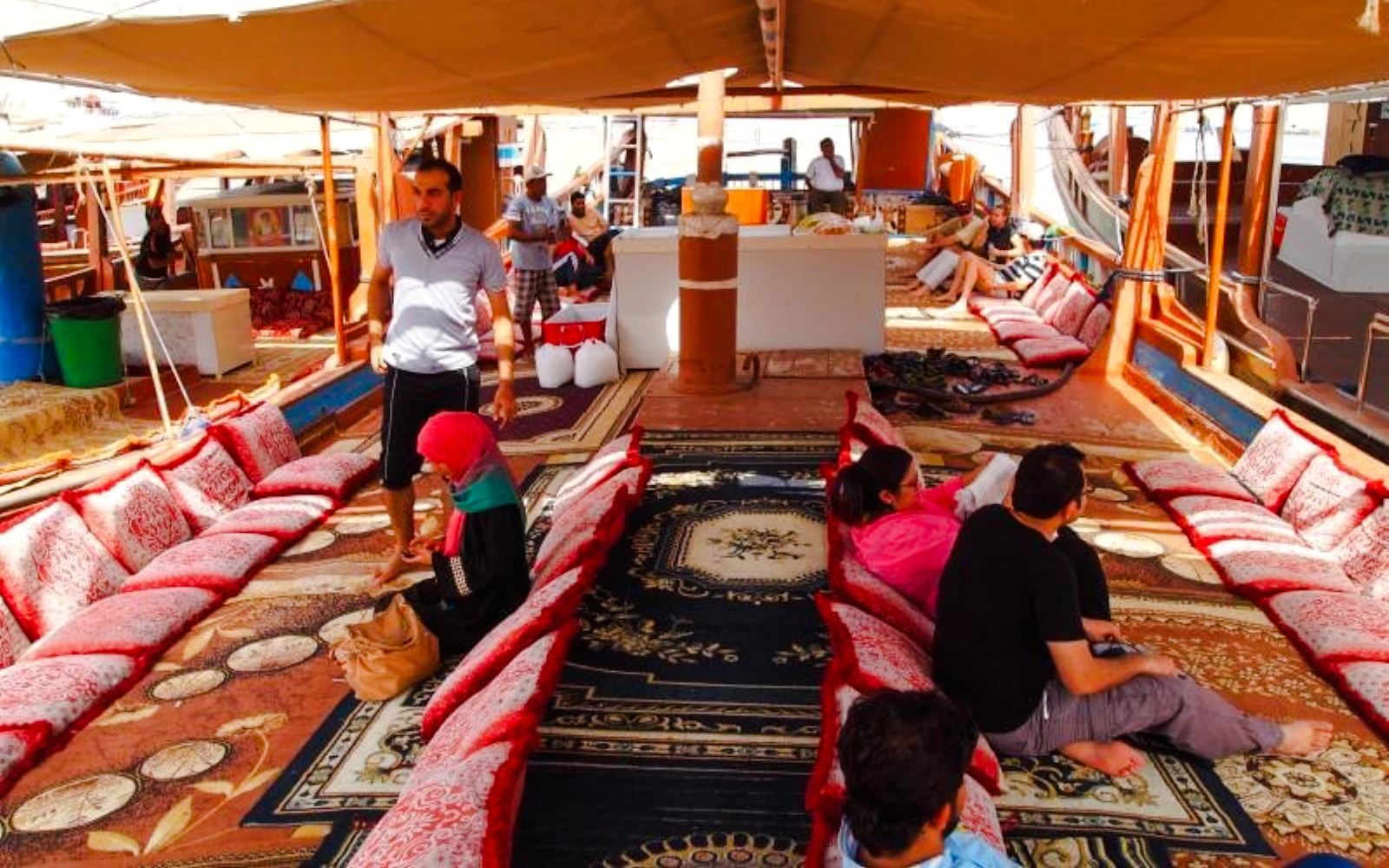 From Dubai: Musandam Dibba Dhow Cruise Day Trip With Hotel Transfers and Lunch