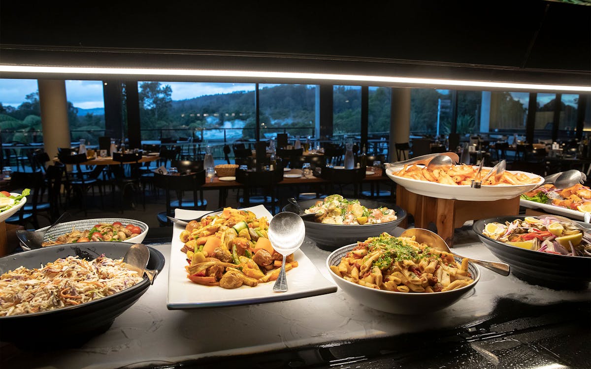 tickets to te rā guided experience & hāngī buffet lunch at te puia-15 tickets to te rā guided experience & hāngī buffet lunch at te puia-15