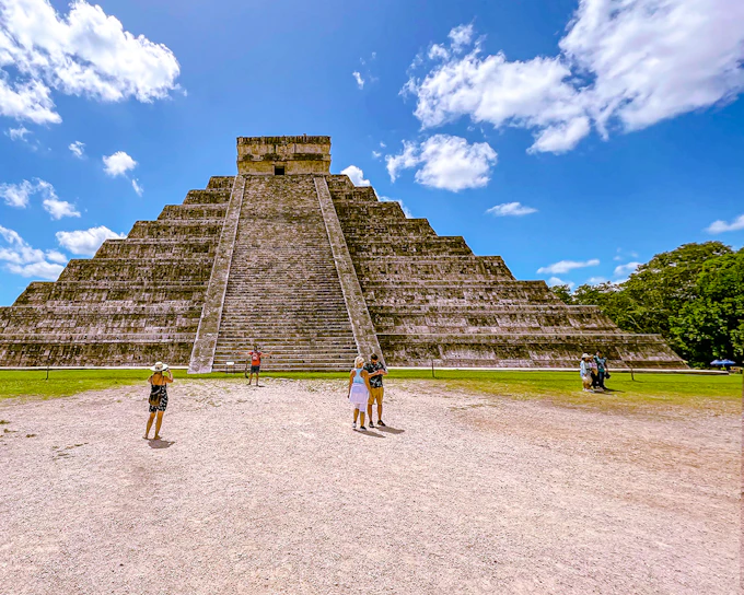 Hotel Pickup from Tulum: Chichén Itzá, Cenote, and Valladolid Tour