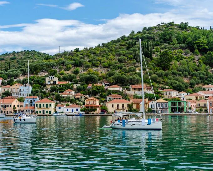 Poros Port Full-Day Ithaca Cruise with Gidaki Beach, Vathi and Kioni Stops