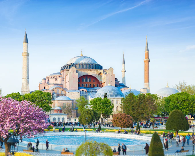 Guided Tour of Istanbul Old City with Lunch & Transfers