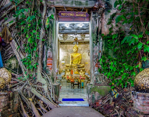 Exterior view of the Wat Bang Kung Temple
