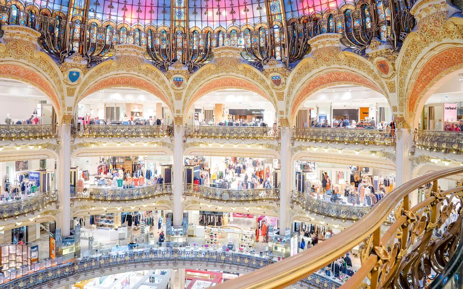 Paris Madeleine District and Théâtre du Parfum Walking Tour with Galeries Lafayette Gift Card Image 2