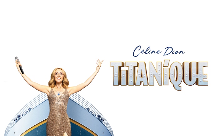 Performer with microphone in front of ship graphic for Titanique Westend show.