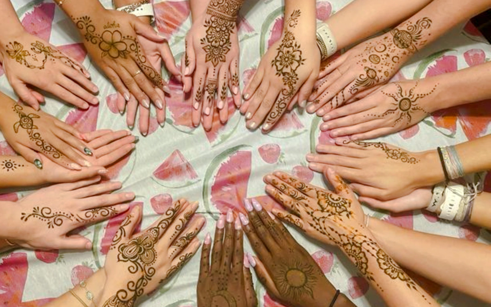 Henna Art Workshop at Essaouira Craft Complex (Product 56151)