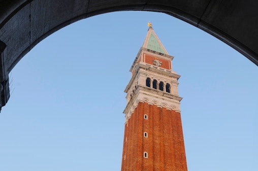 Dzwonnica św. Marka i Galeria Historii San Marco Wstęp w towarzystwie opiekuna wycieczki Bilety