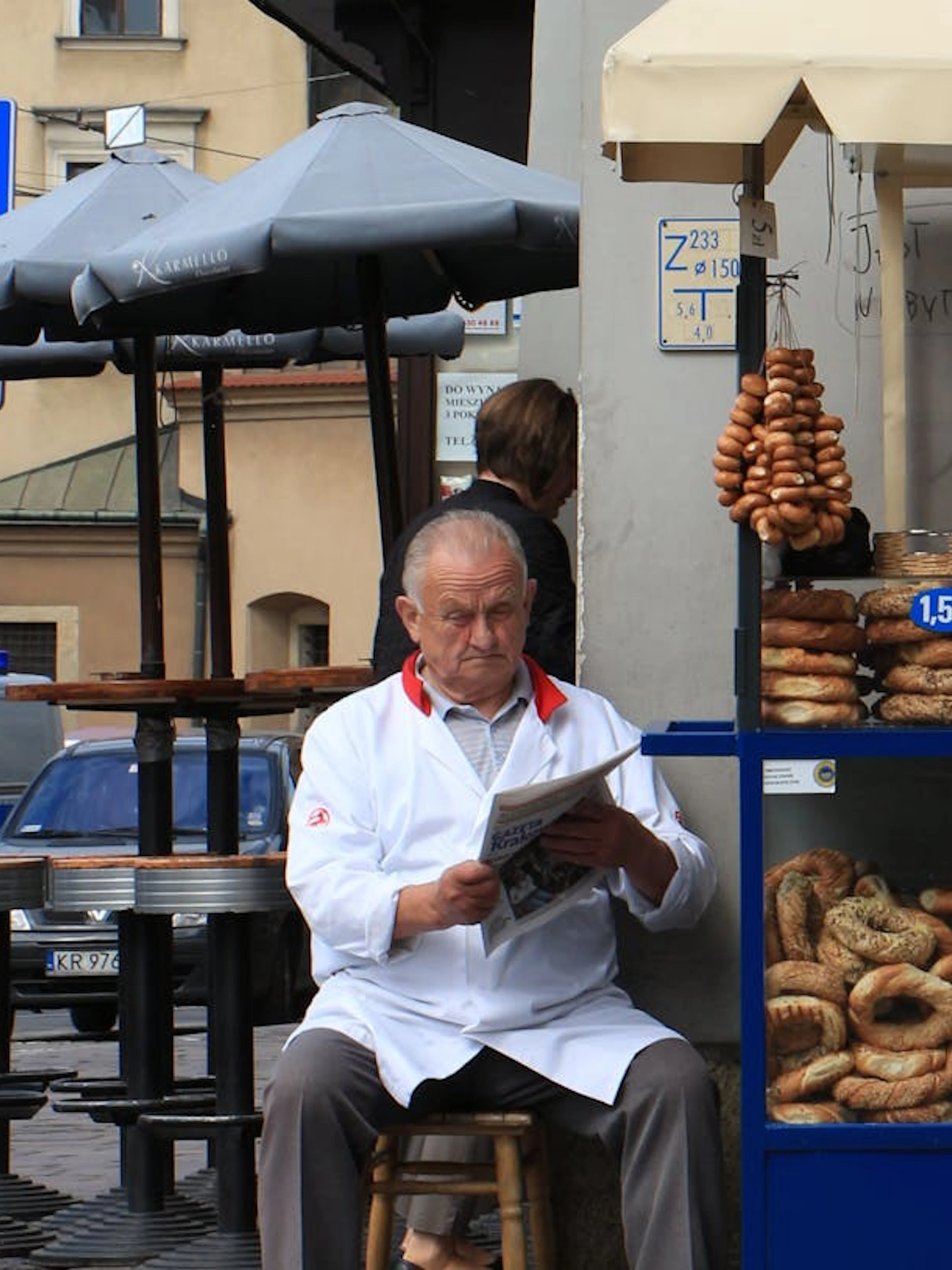 tour gastronomico guidato nella città vecchia di cracovia con specialità polacche e degustazioni di vodka-1