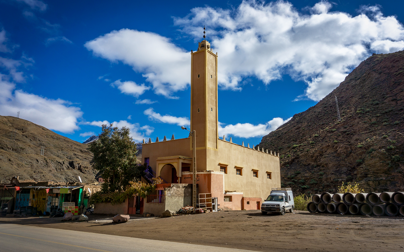 Day Trip to Ouarzazate and Ait Benhaddou from Marrakech