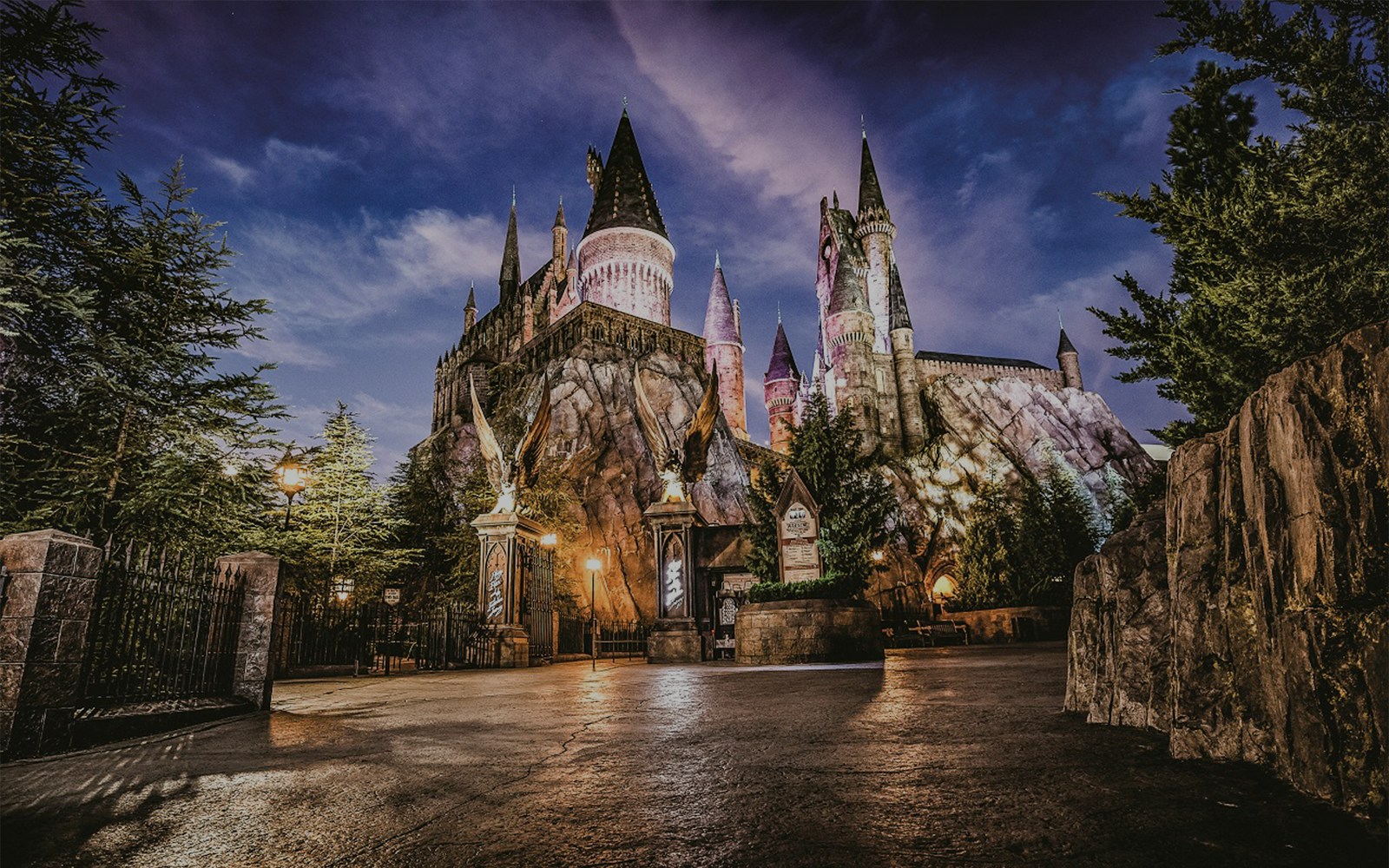 Hogwarts Castle at Harry Potter attraction, Universal Studios Orlando.
