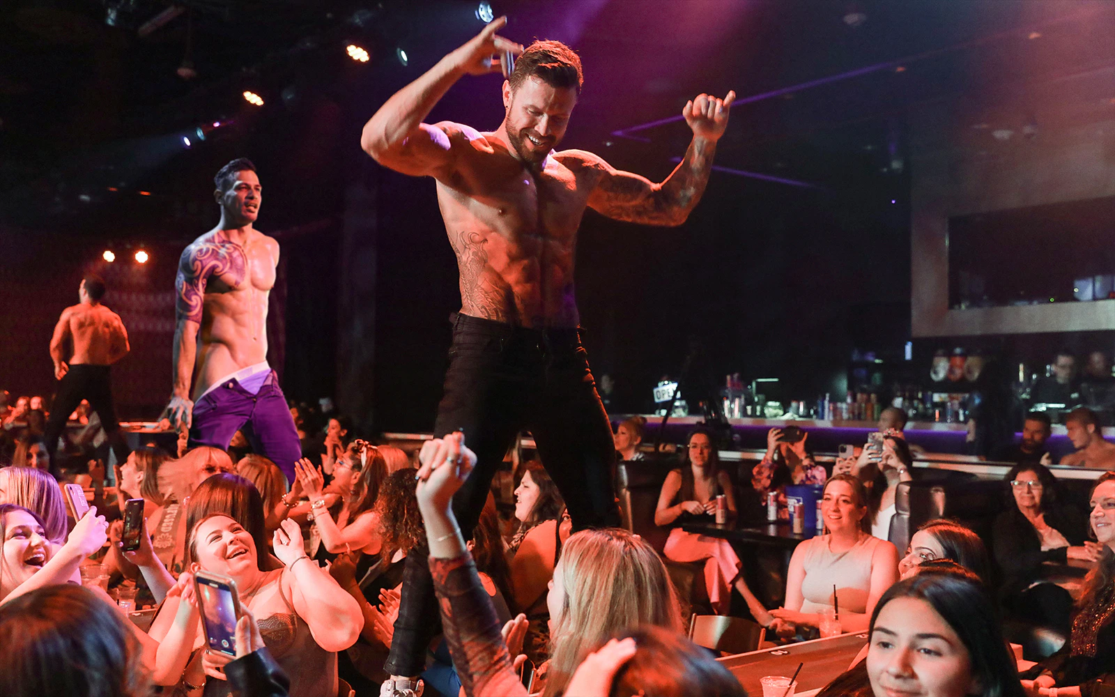 Che atmosfera! Ecco i migliori spettacoli per un addio al nubilato perfetto a Las Vegas