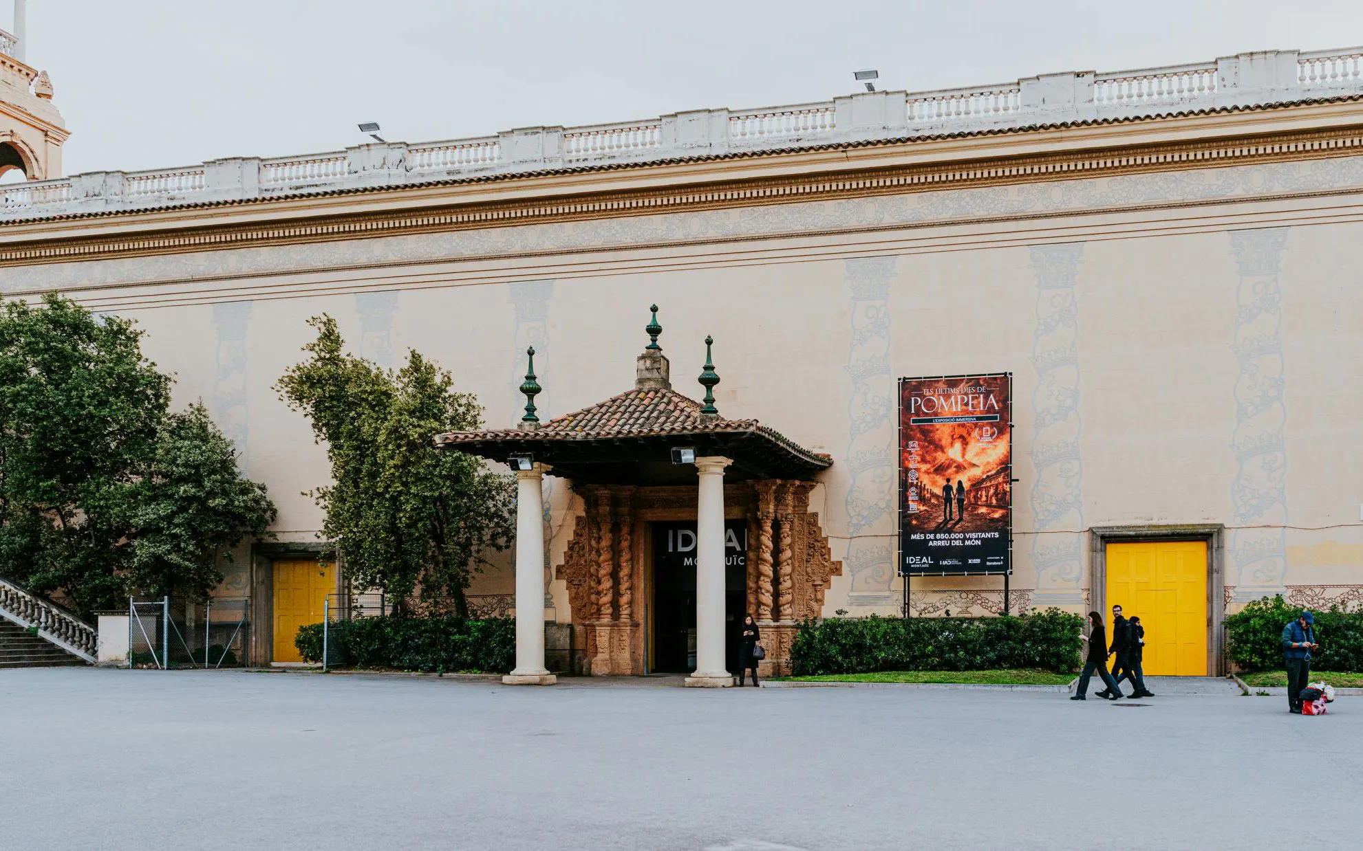 IDEAL Barcelona entrance with Pompeii exhibition poster.