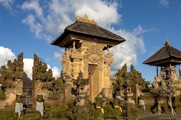 tickets to kecak & fire dance show in ubud-9