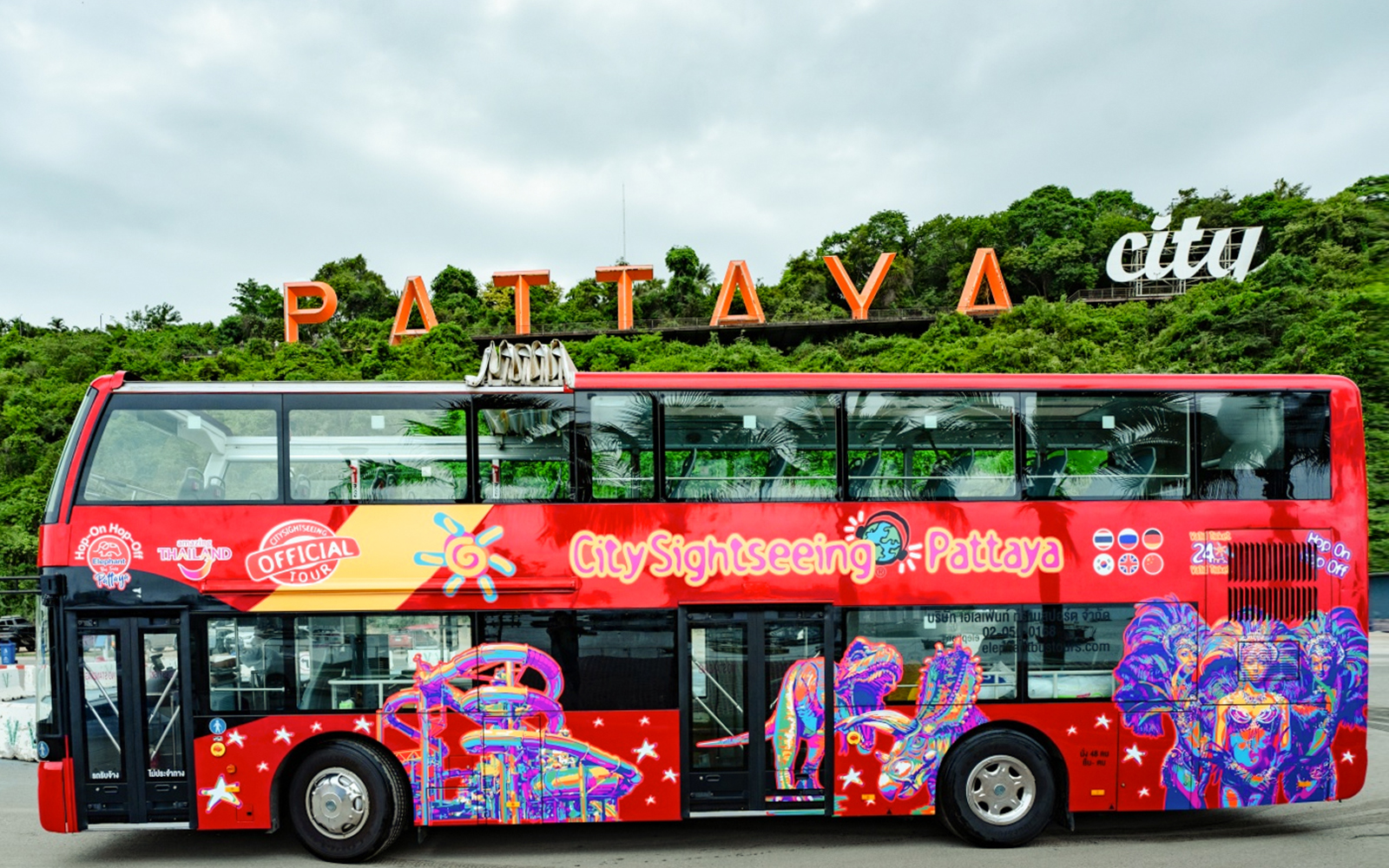 Hop on hop off bus tour in Pattaya