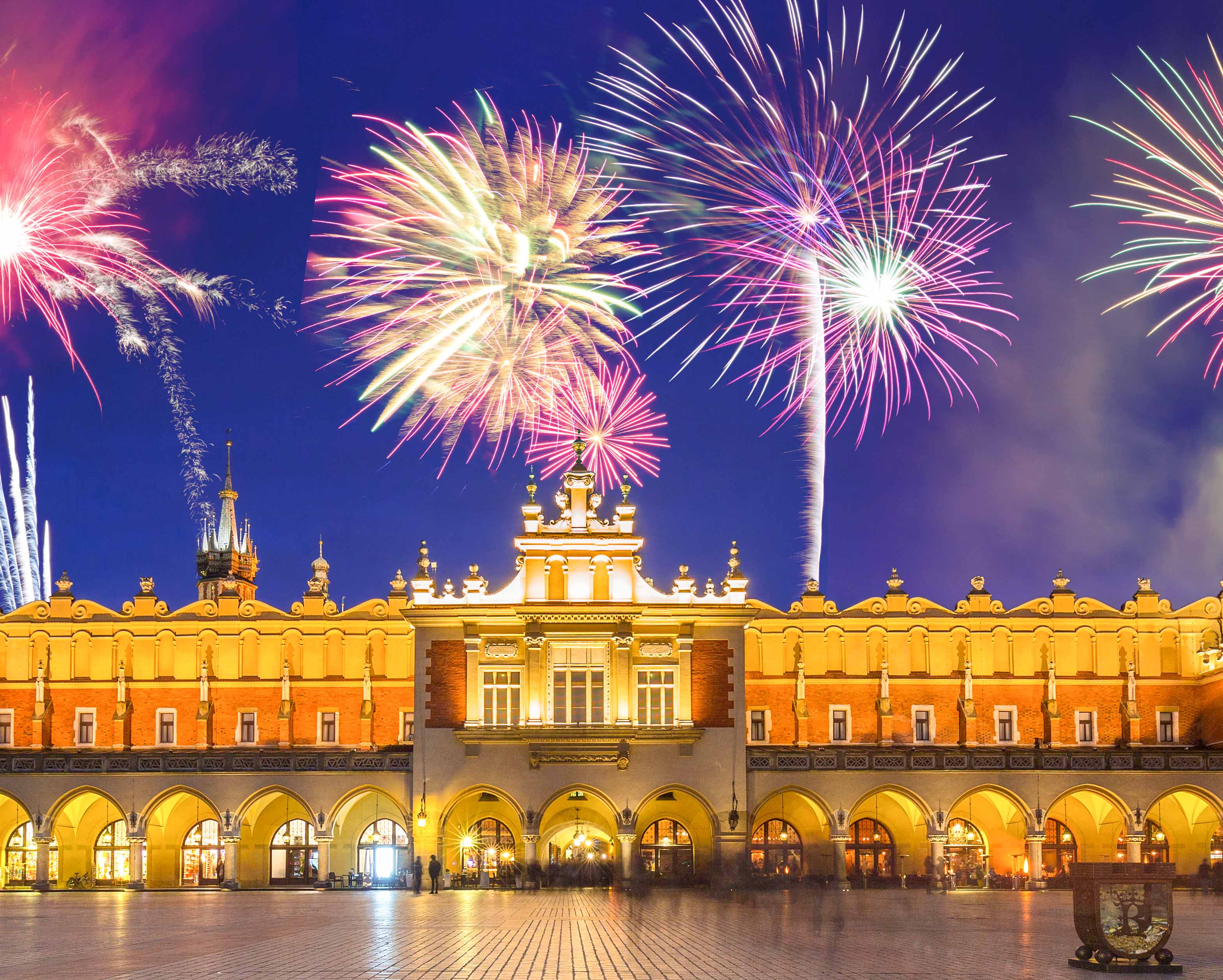 New Year in Krakow - Watch fireworks light up Krakow's sky