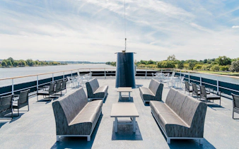 Outside dining area on the Signature Bottomless Mimosa Brunch Cruise in Washington DC.