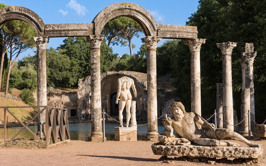 Ancient ruins and statues at Hadrian's Villa, Tivoli, Italy.
