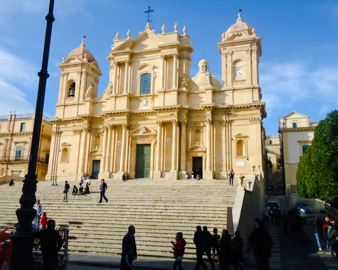 Syracuse and Noto Guided Day Trip with Hotel Pickup and Drop-off