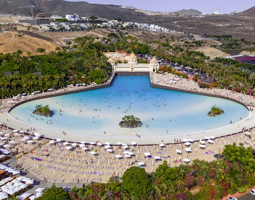 siam beach in siam park