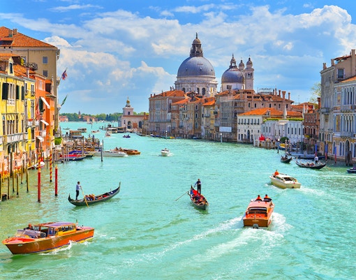 Venice canal tours