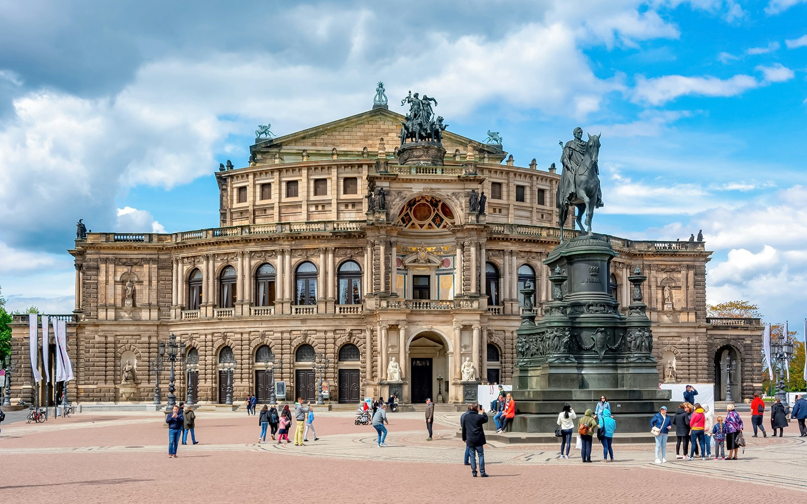 Statues at the main entrance