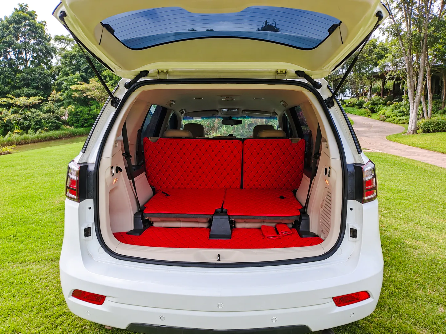 privat suv-transport mellom flyplassene i bangkok (bkk/dmk) og hotellene i bangkok-8
