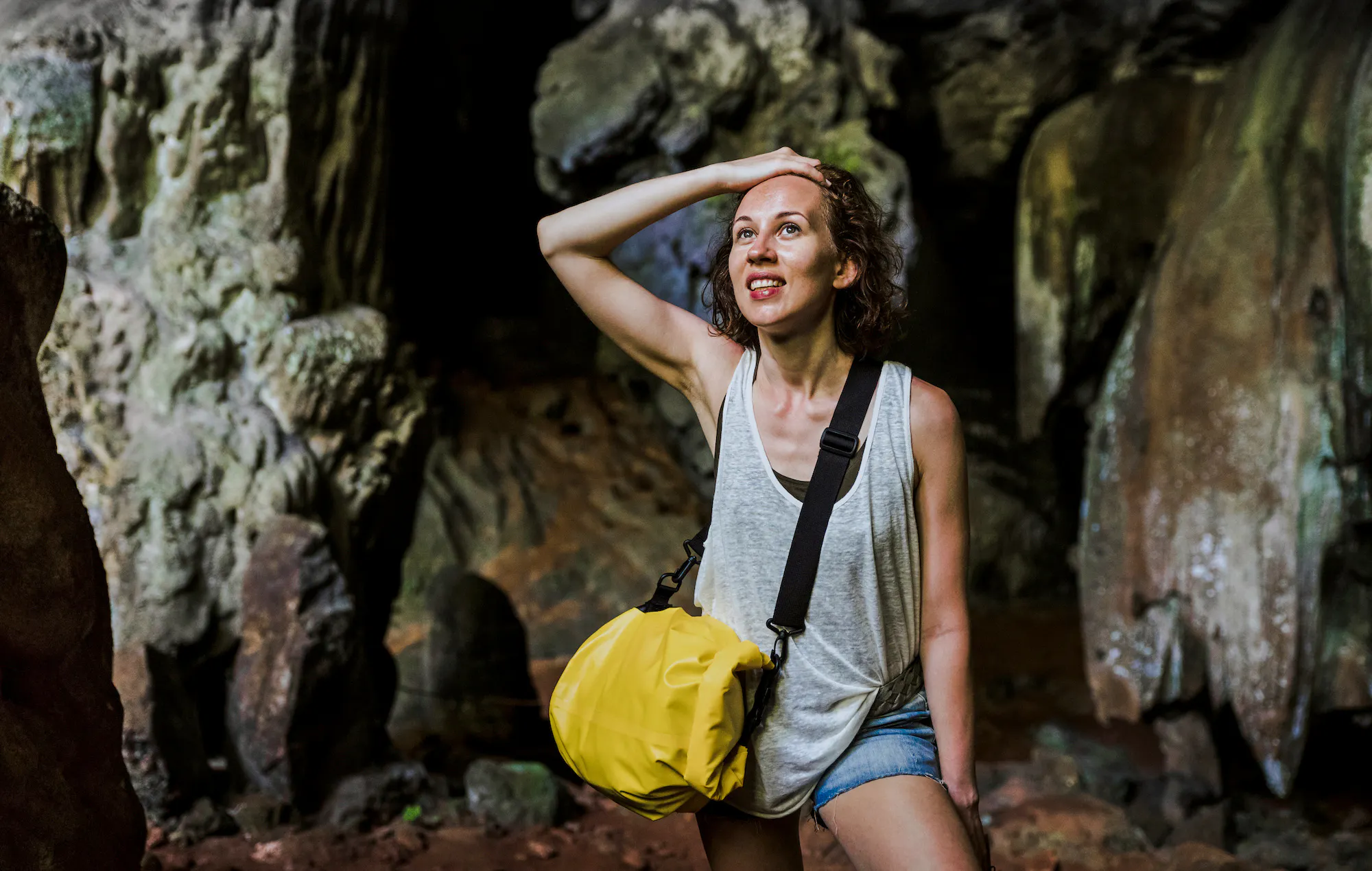 From Phuket/Krabi/Khao Lak: Private Khao Sok Day Trip with Cheow Lan Lake Longtail Boat Tour