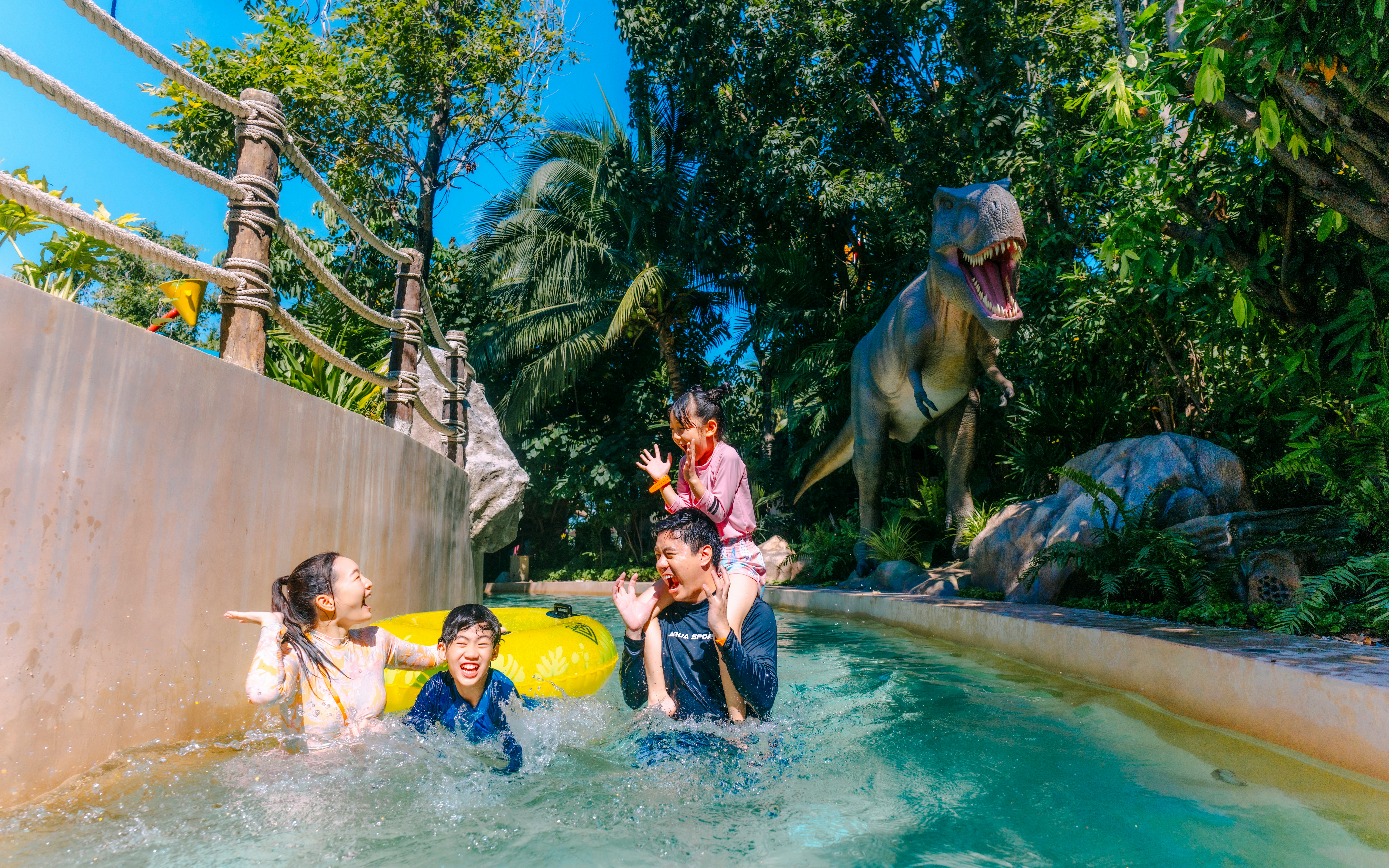 Ocean World’s themed pools